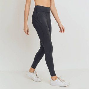 Mono B Side Zippered Pocket Highwaist Leggings size M